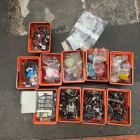 ca. 21 kg Elektrische Bauteile, viele Schalter, Relais etc.