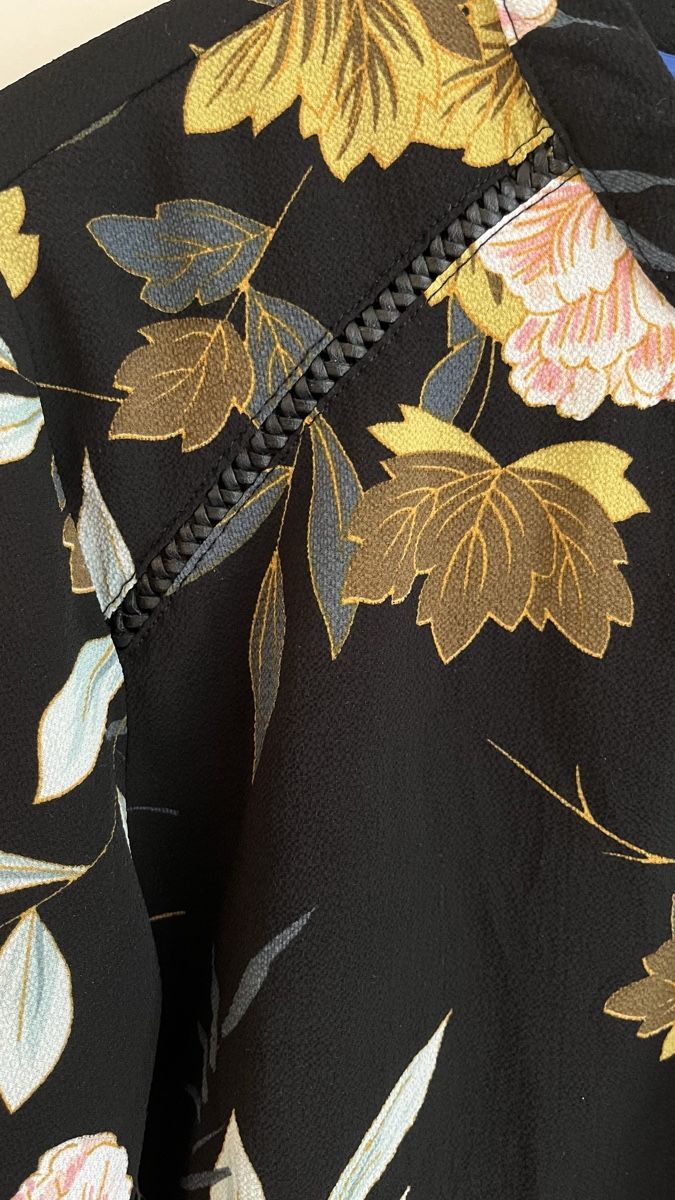 Only Blusen: ONLY Bluse, Grösse 36, Herbst Look, neuwertig! – Gebraucht aus Schübelbach von lan_2rdc 2