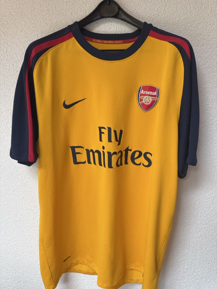 Canottiere & Pantaloni: Arsenal Trikot #23 Arshavin – Usato da Gebenstorf venduto da Retroshirt