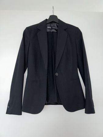 Damenanzug (Zara)