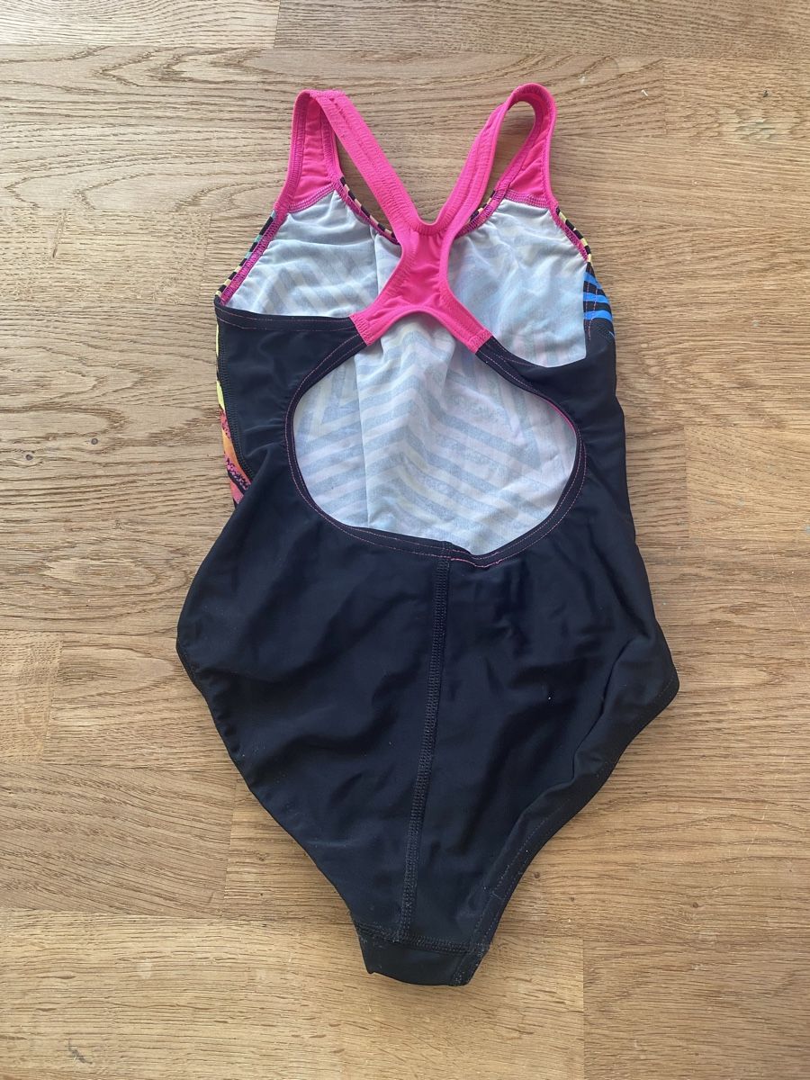 Speedo Costumi da bagno & Bikini: Speedo Badekleid Badeanzug 140 – Usato da Uster venduto da muse70 1