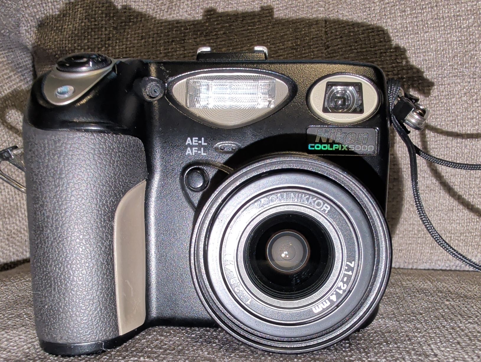 Nikon Appareil photo: Nikon Coolpix 5000 caméra digitale pas testé – D'occasion à Collombey par dan_kf9j 1