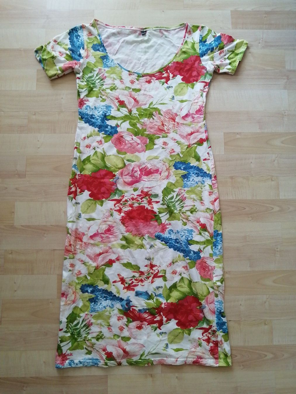 Kleider: Sommerkleid 38 – Gebraucht aus Rieden AG von juliarieden