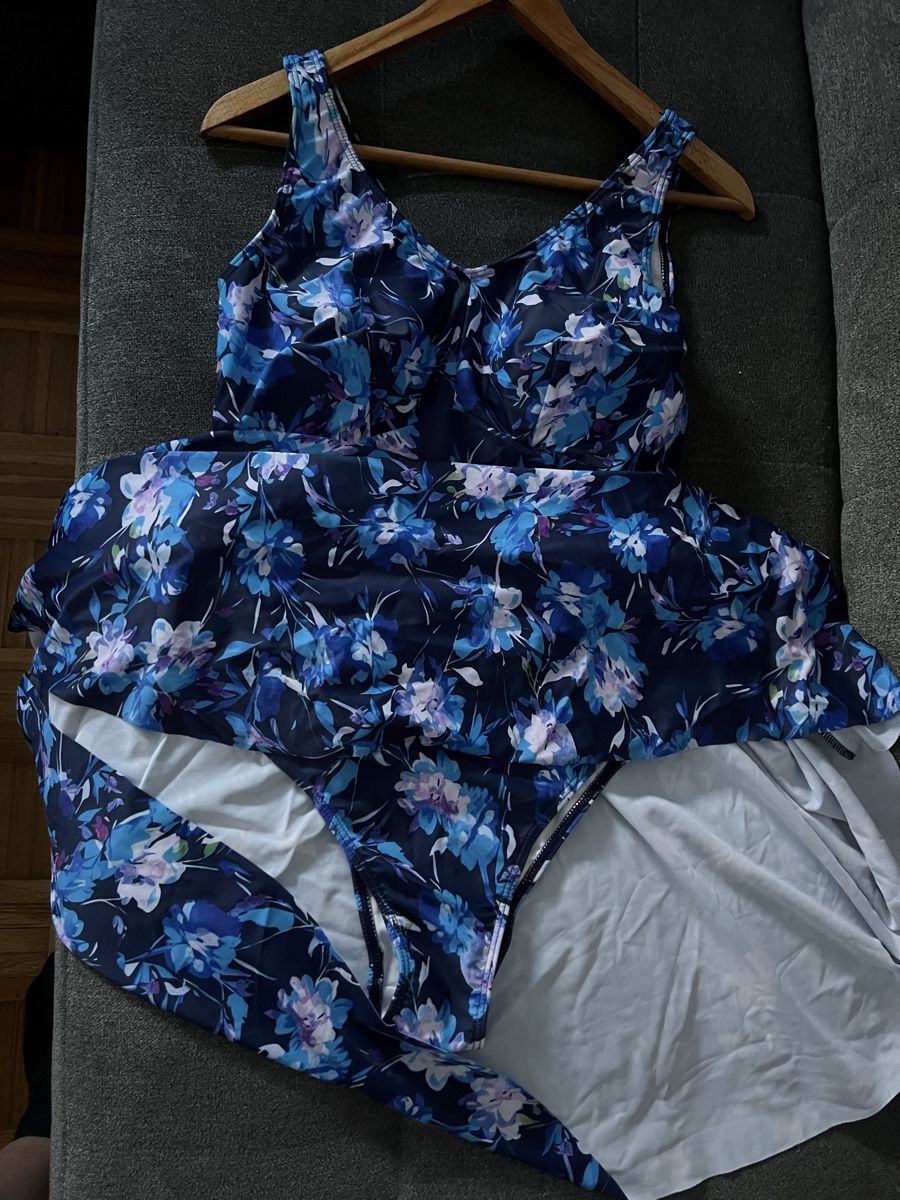 Badekleider & Bikinis: Damen Badekleid  Grösse XL – Neu und originalverpackt aus Siebnen von toshi123 3