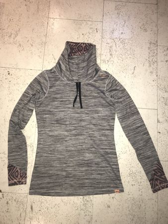 Brunotti Sport Shirt Isoliert Größe S grau