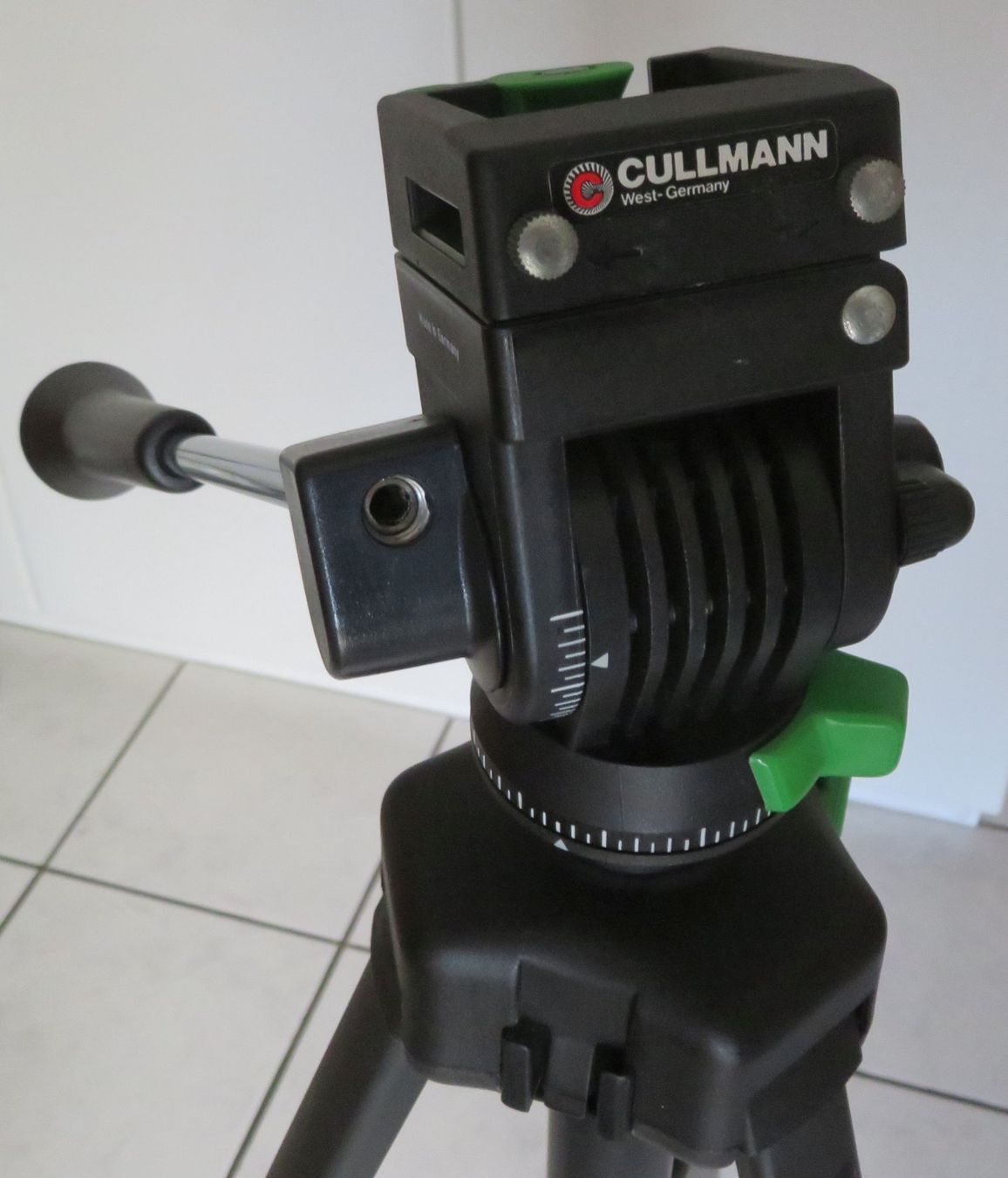 Stative & Stativköpfe: Stativ Dreibein Cullmann 2502, Höhe bis 160 cm – Gebraucht aus Oberriet SG von Manick 4