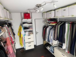 Kleiderschrank System Weiss mit Schubladen und Regalen