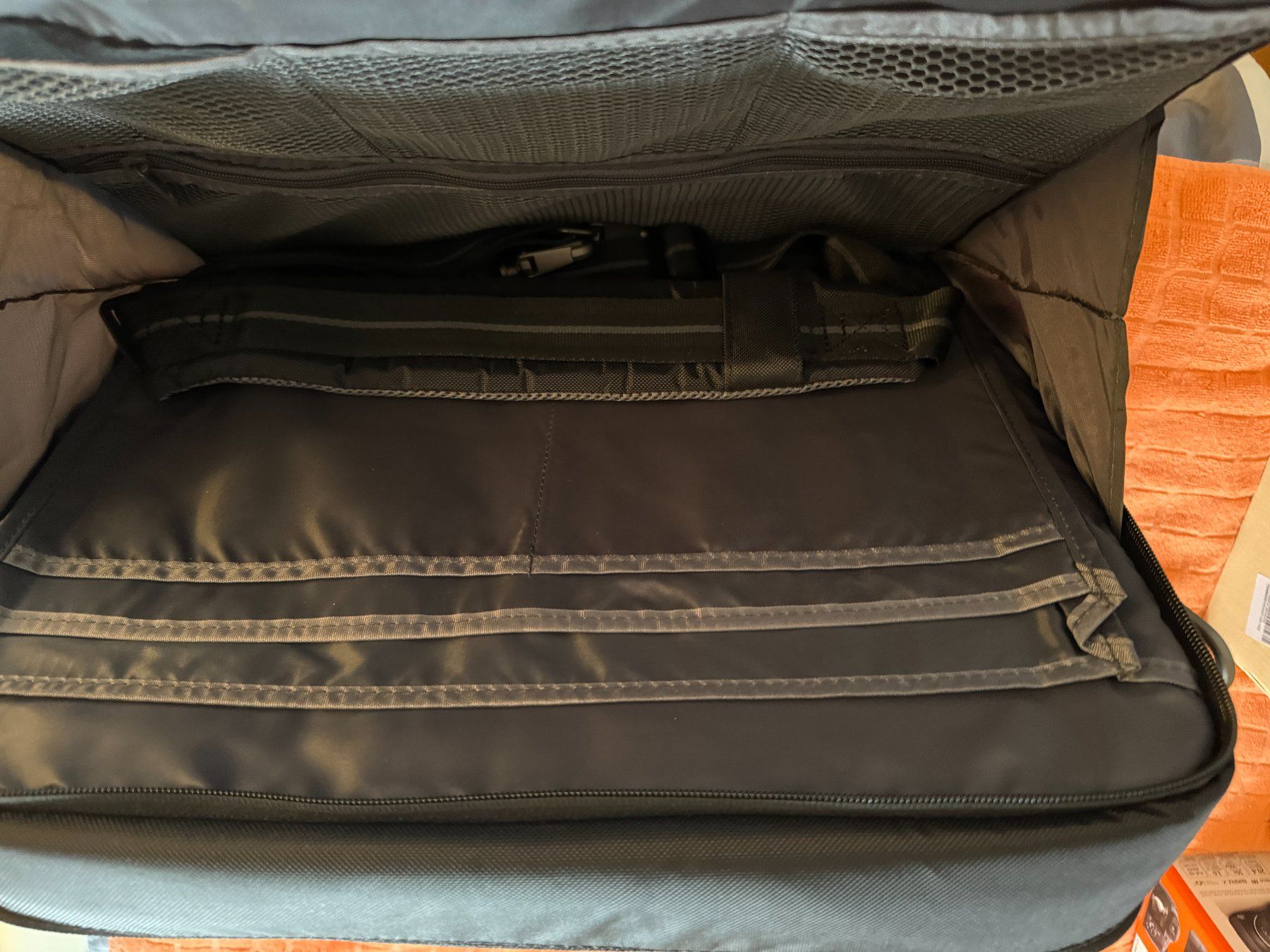 Borse: Dell Laptop Tasche 16'' Neu – Nuovo (secondo la descrizione) da Brugg AG venduto da orvel 3