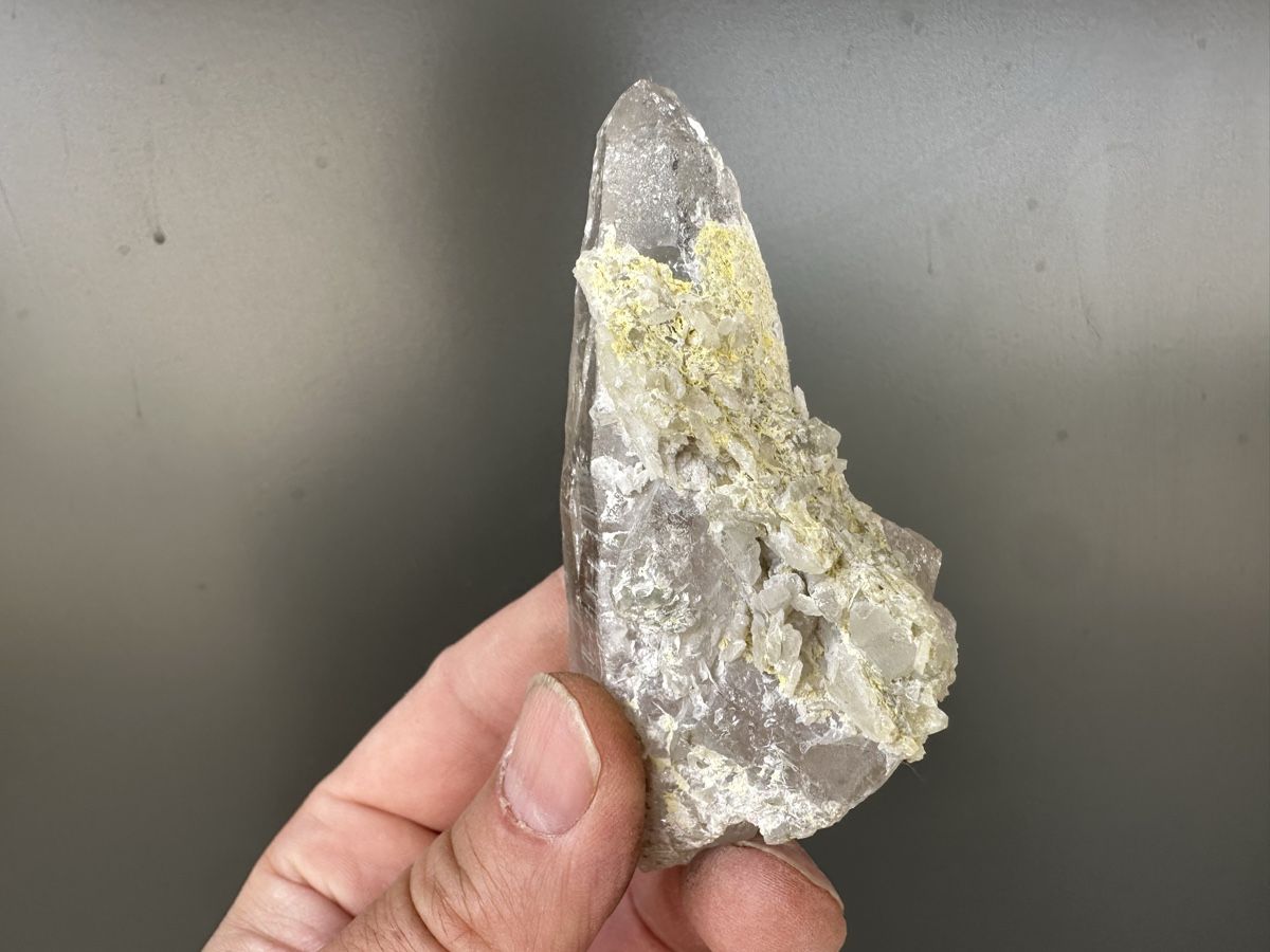 Minerali & Pietre curative: Quarz Val Bedretto – Usato da Oberuzwil venduto da Crystall0 4