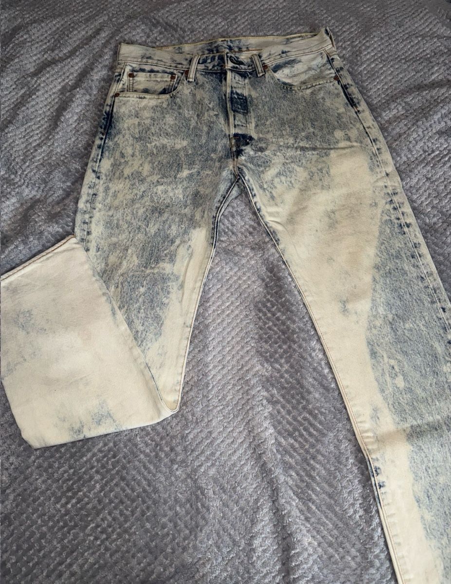 Levi's Jeans: JEAN DÉLAVÉ LEVI'S – Nuovo (secondo la descrizione) da Aigle venduto da ama_n8k2 1