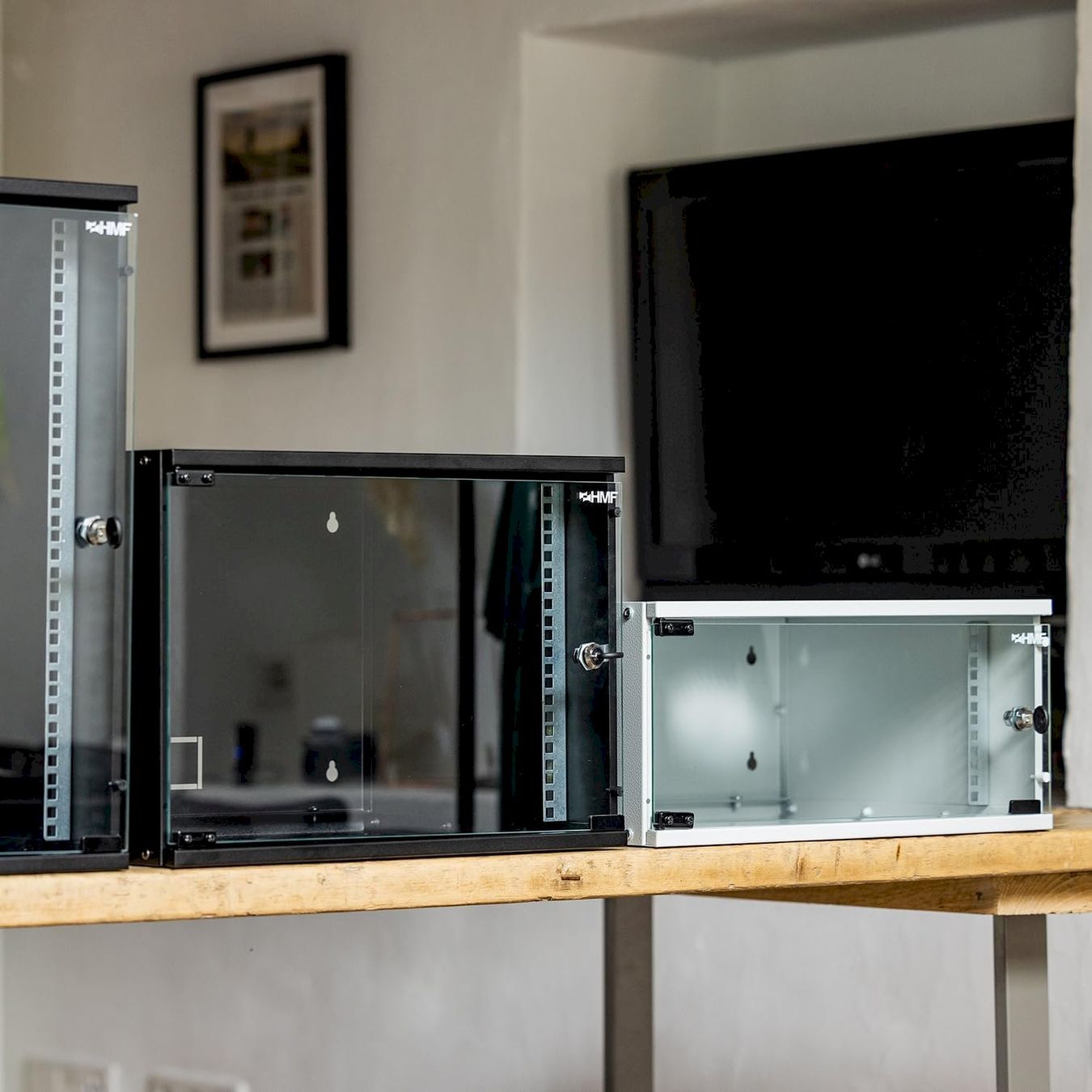 Racks & Ständer: HMF Serverschrank 19 Zoll 9HE – Neu und originalverpackt aus Bottighofen von zaap 7