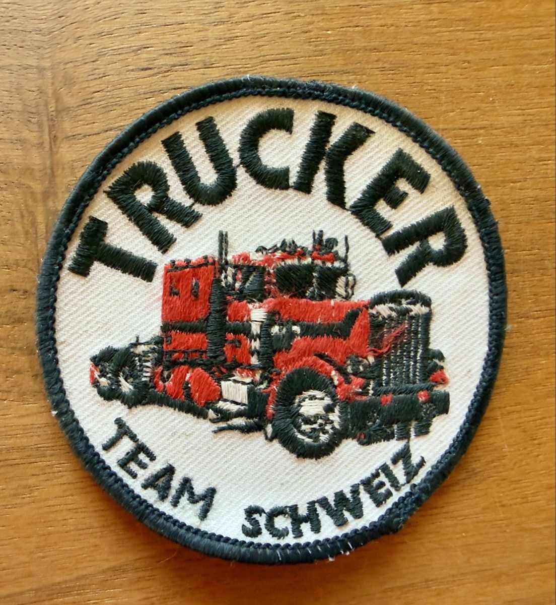 Patches: Aufnäher Stick Stoff Patch Trucker – Neu (gemäss Beschreibung) aus Haegendorf von Chruege 1