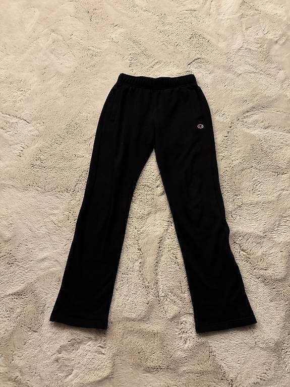 Champion Pantalons: Schwarze Champion Trainerhose – D'occasion à Lenk im Simmental par niczbaeren