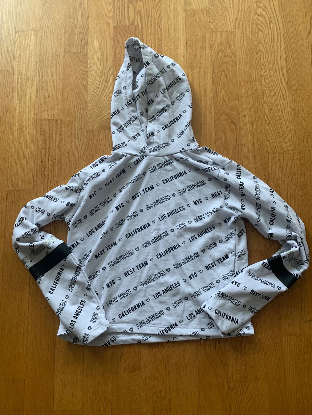 Pullover & Sweatshirts: Pullover / Kapuzenpulli Mädchen Gr. 170 / 172 – Gebraucht aus Beromünster von msklef 1
