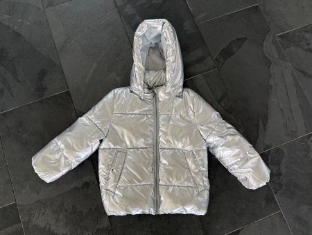 Coole silberne H & M Mädchen Winterjacke, Grösse: 110 / 116