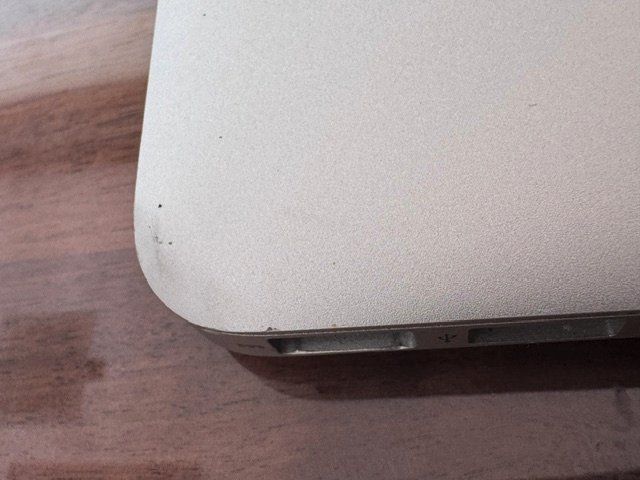 Apple Portables: **Apple Macbook Air Model A1369 EMC 2469** – D'occasion à Luzern par rivendo.shop 2