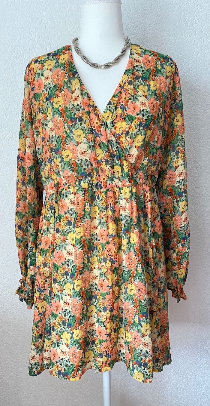 Sezane Vestiti: Sèzane Kleid Grösse 38 – Usato da Oberwil BL venduto da Leni-Mischi