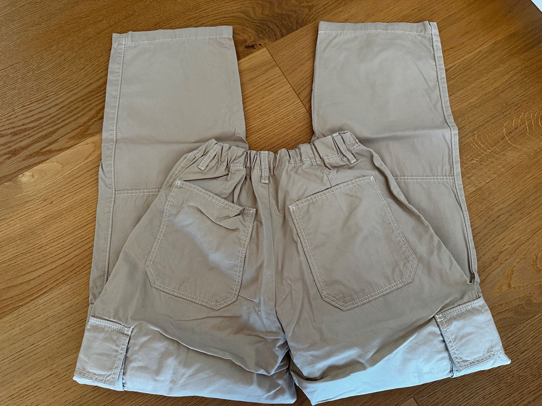 H&M Pantaloni: H&M Cargo-Stoffhose Gr. 164, beige – Usato da Sissach venduto da tapasu 3