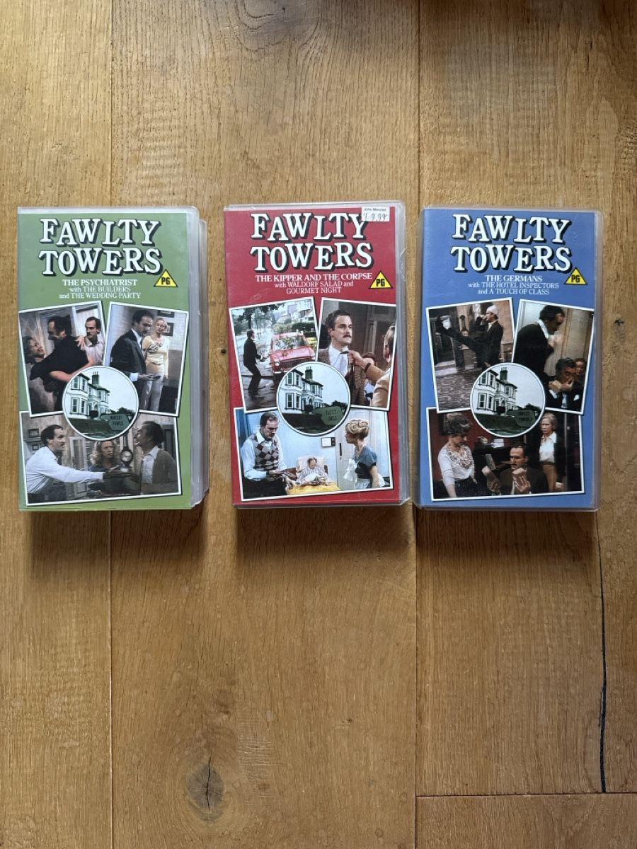 Alle VHS: Fawlty Towers - VHS – Gebraucht aus Suen (St-Martin) von Tildi01 3