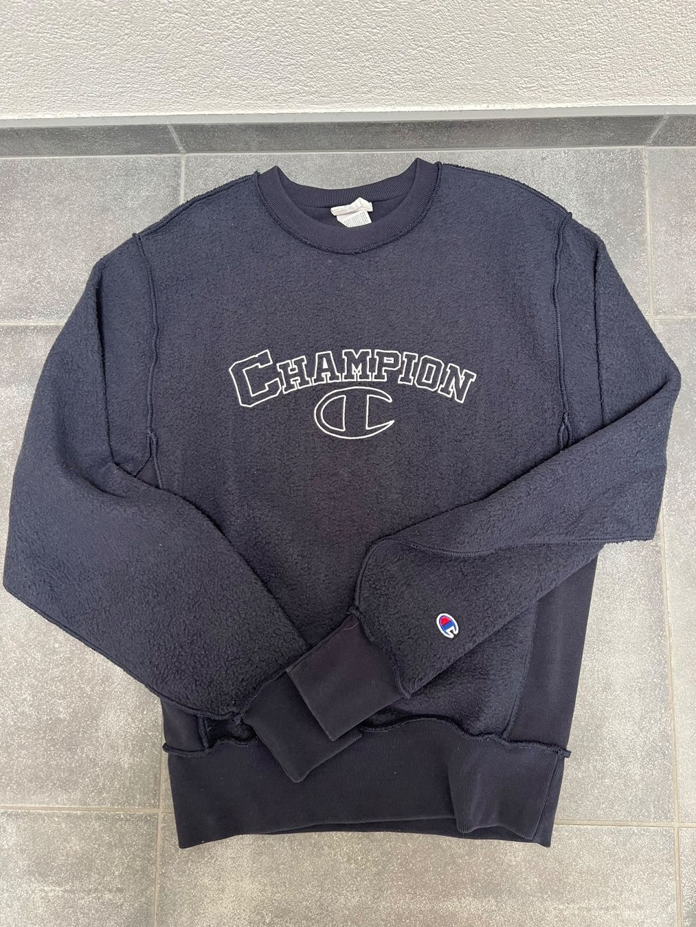 Maglioni & Felpe: NEU: Champion Pullover Dunkelblau Size Small – Usato da Wettswil venduto da alstel24
