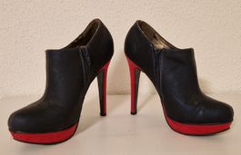 schwarze Graceland High Heelsmit roten Details, Gr. 37