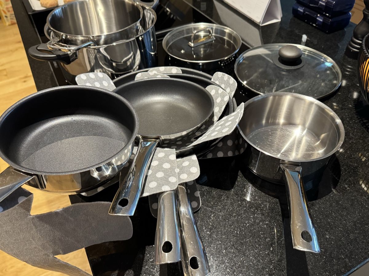 Padelle: Topf- und Pfannen Set - 7 teilig – Usato da Spreitenbach venduto da jeremydaniels.ch 2