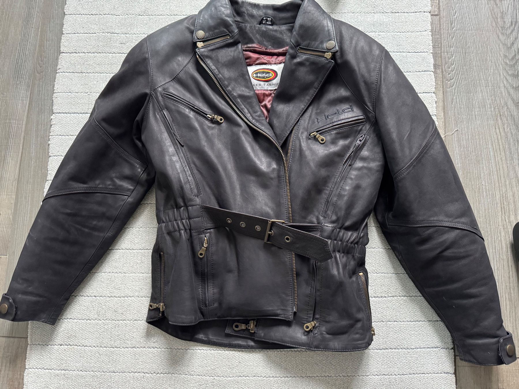 Held Giacche: Held Damen Motorradjacke Leder Gr 42 – Usato da Emmetten venduto da Schanf