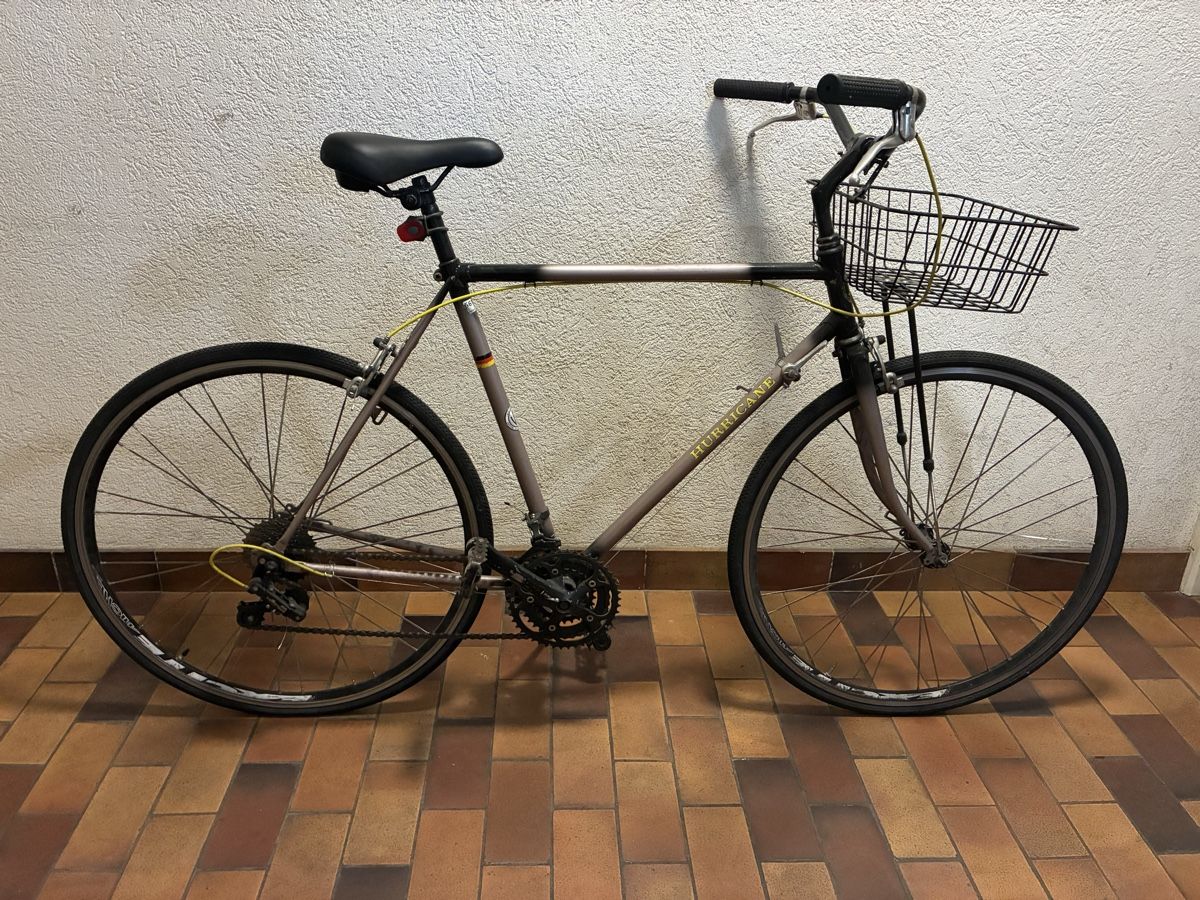 Biciclette: Hurricane Bicycle w/ Basket used condition read description – Difettoso da Zürich venduto da daphnesap 3