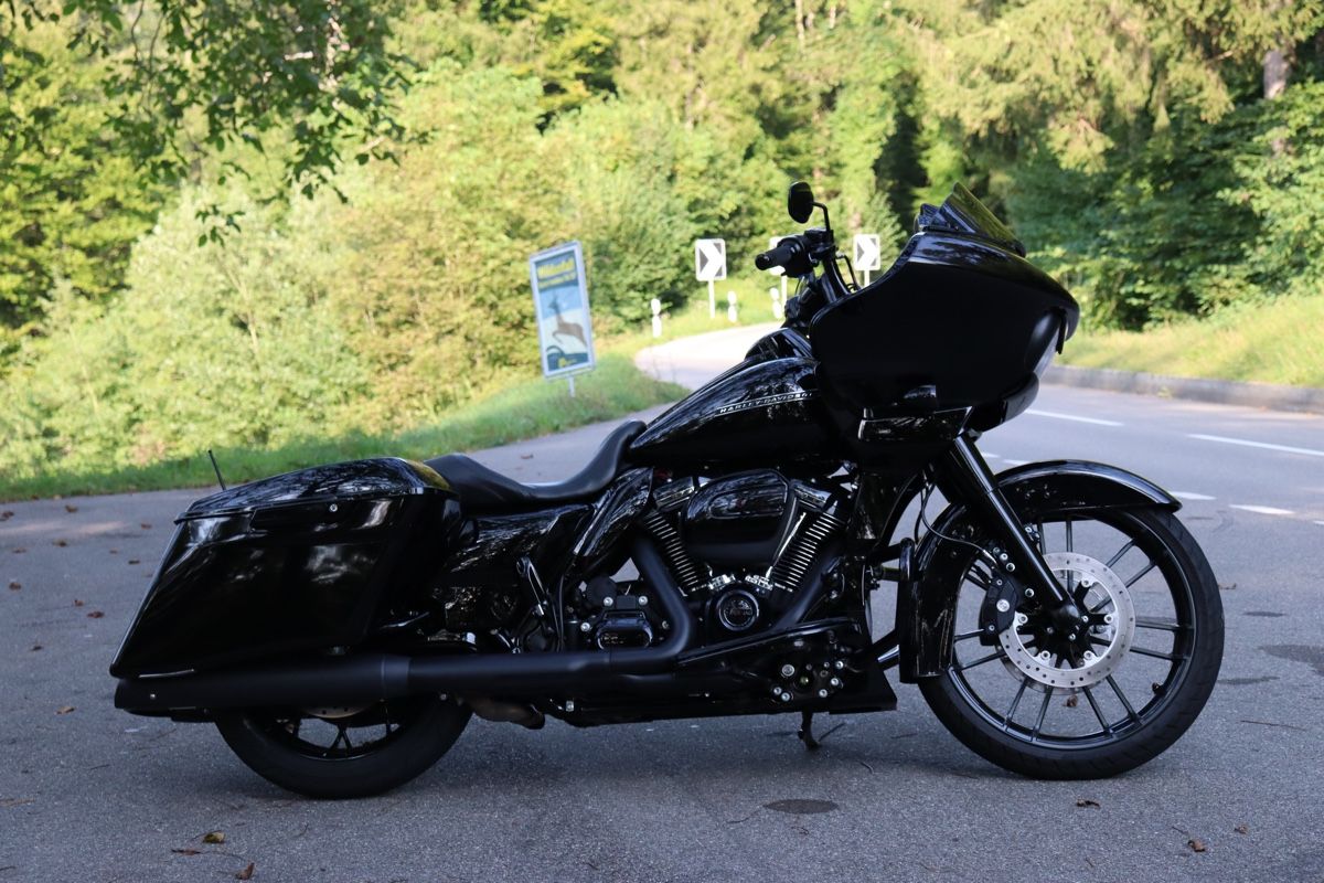 Touring: Harley-Davidson Road Glide Special Top Zustand – Neu (gemäss Beschreibung) aus Thalheim von vala89 1