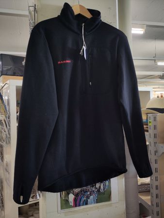 Mammut Faserpelz in schwarz