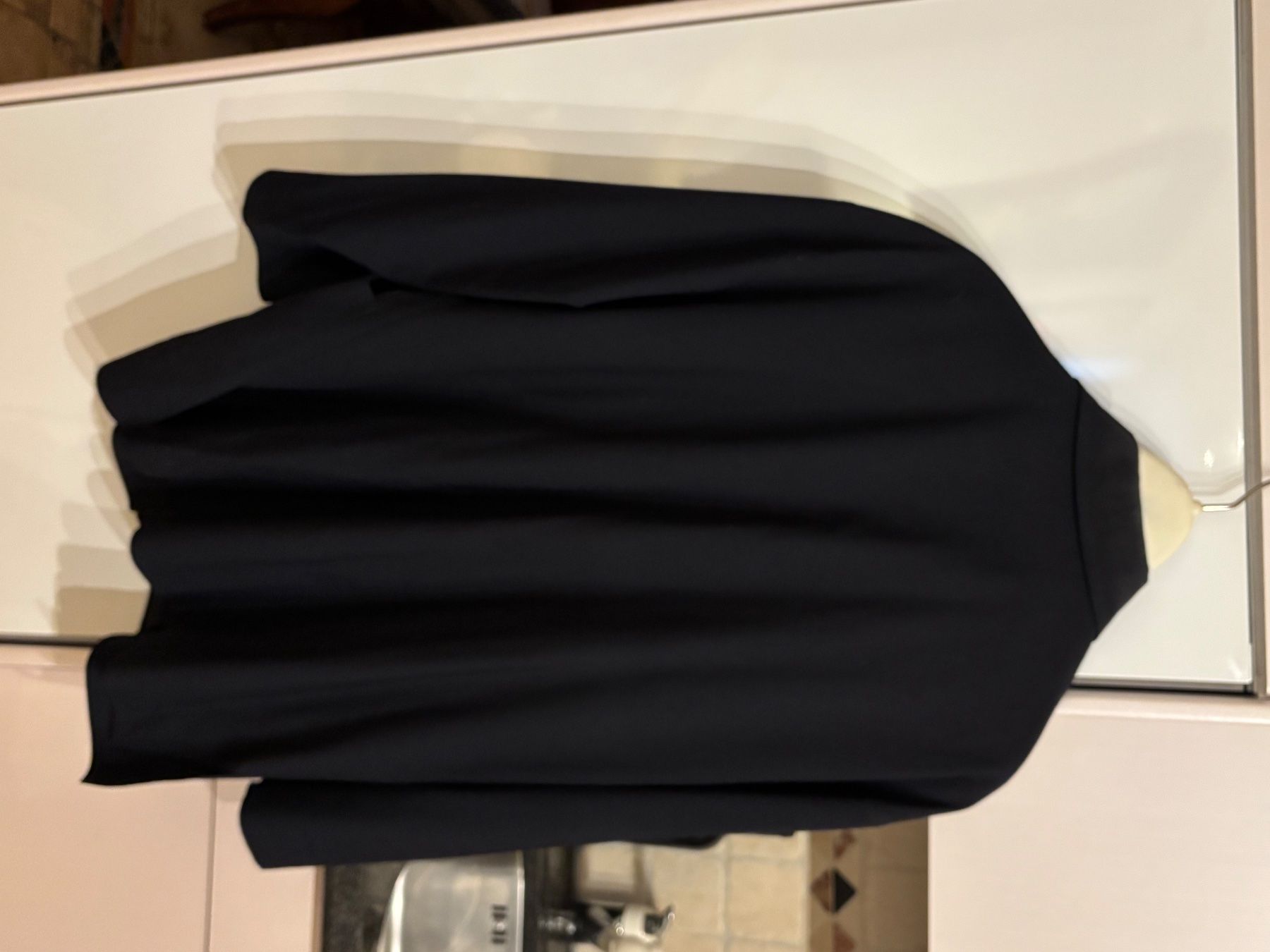Marella Giacche: Giacca Marella nera, elegante e perfetta per l'autunno! – Usato da Vezia venduto da rit_7ypb 1