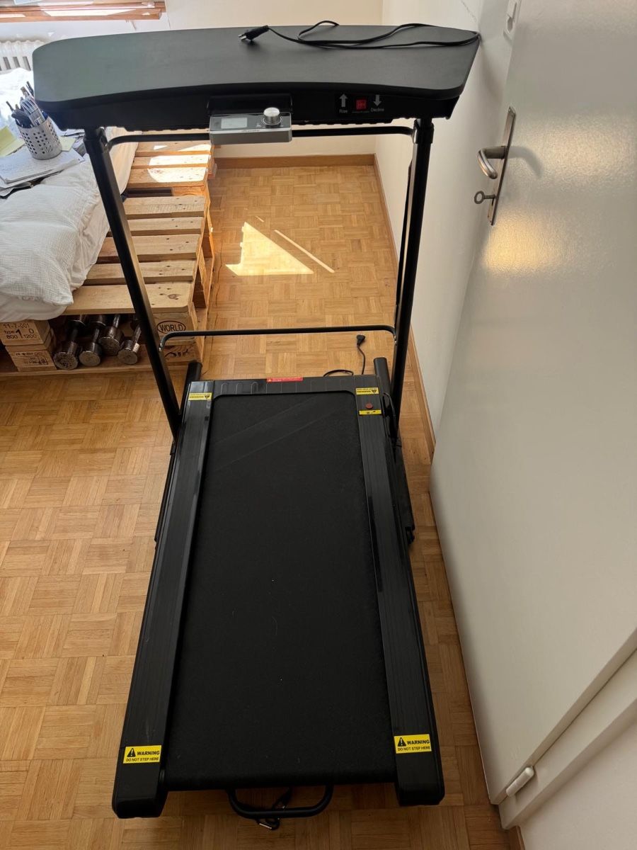 Tavoli: Laufband fürs Homeoffice mit stehtisch – Usato da Emmenbrücke venduto da kra_2dm7 2