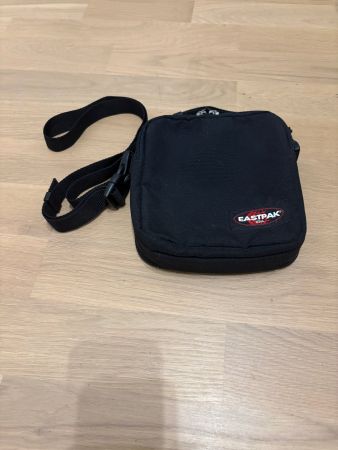 Eastpak Umhängetasche