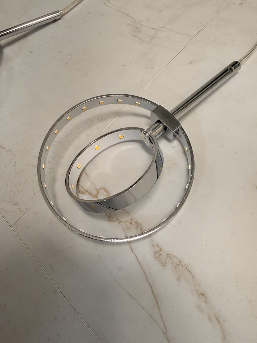 Kronleuchter & Deckenlampen: Hängeleuchte mit 4 Ringen LED Metall chrom  – Gebraucht aus Geuensee von ibro07 1