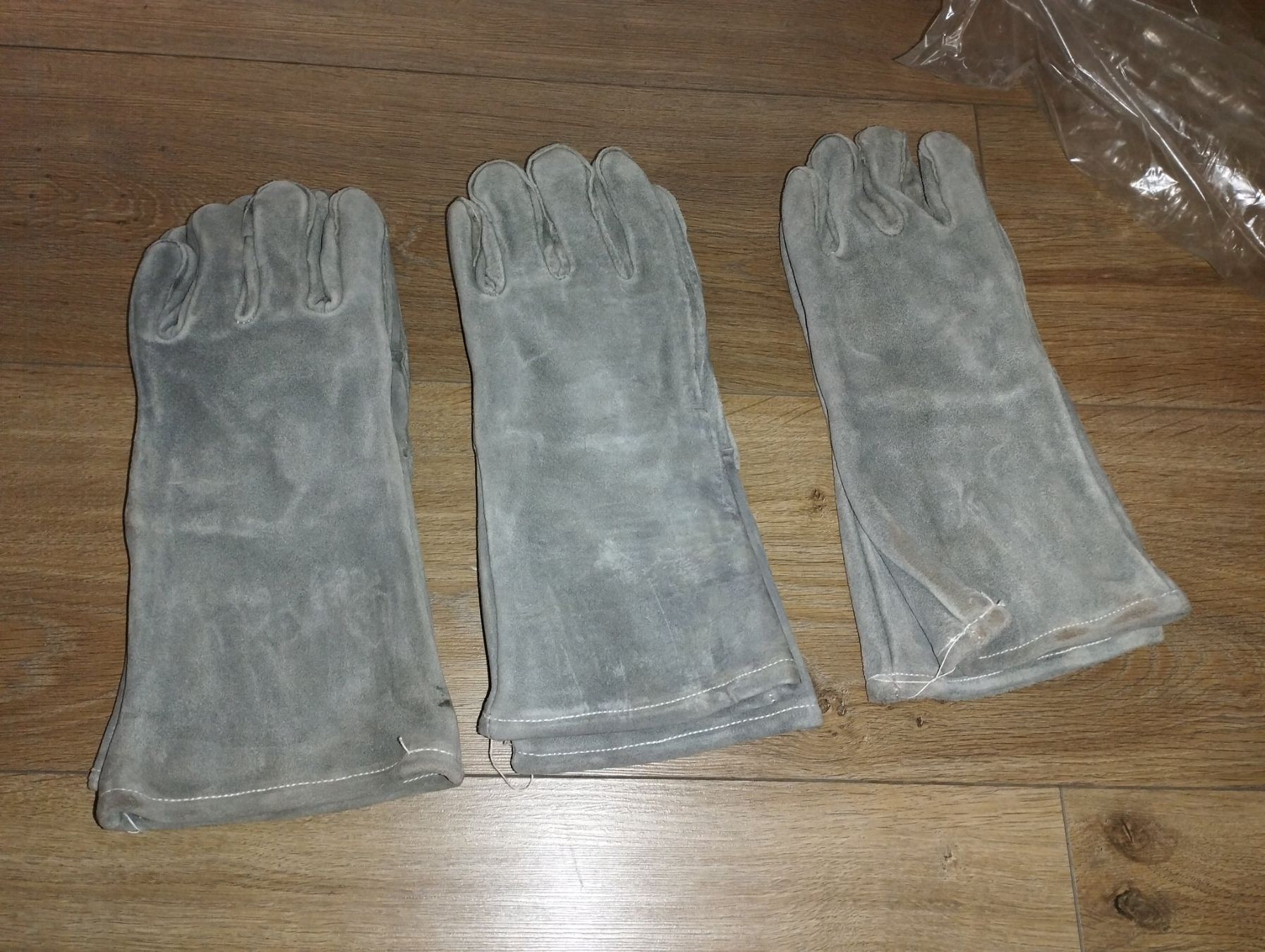 Gants & mitaines : Schweiss Handschuhe – Neuf (Voir description) à Dallenwil par Mnied 3