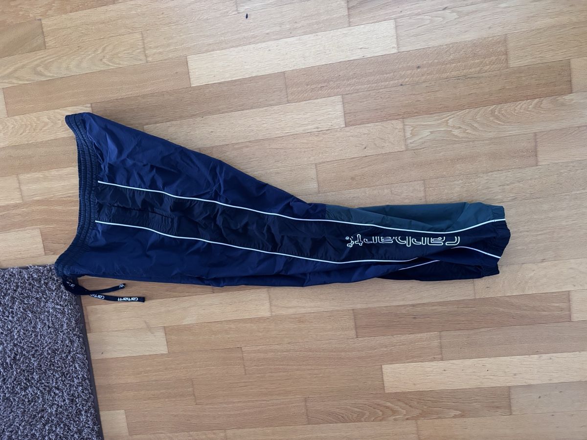 Carhartt Pantaloni: Carhart trackpants – Usato da Oberkirch LU venduto da mri_8qpz 3