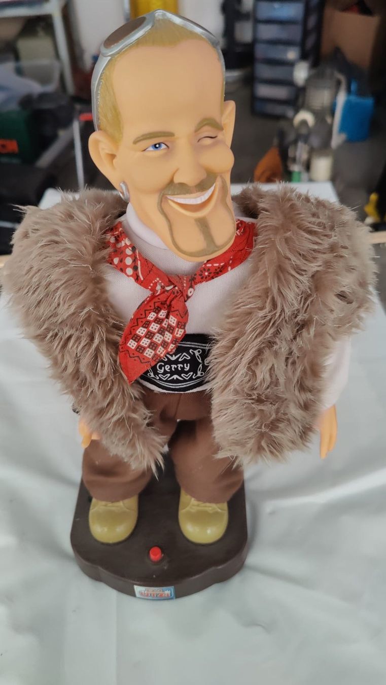 Figuren: DJ Ötzi Figur, 43 cm – Gebraucht aus Buochs von Russi96 2