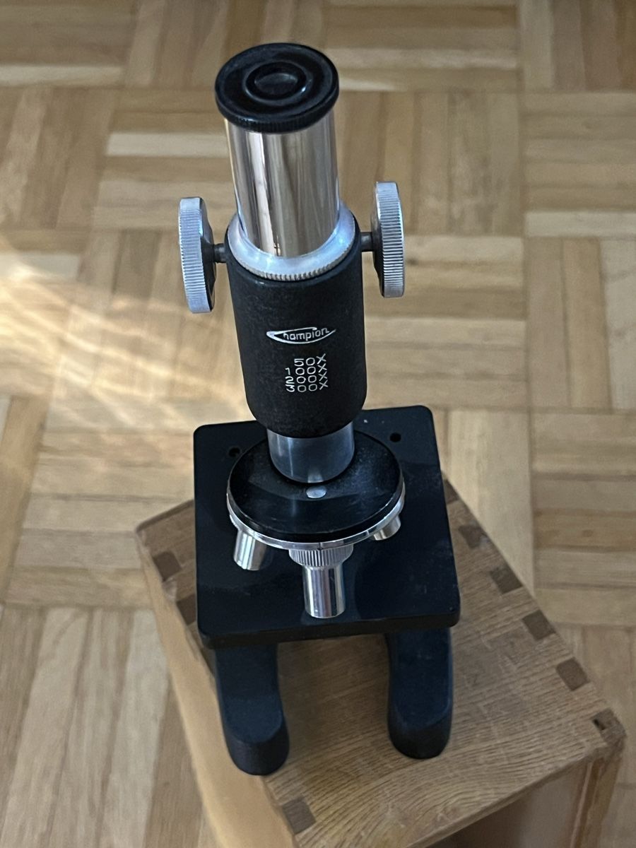 Microscopi: Vintage Microscope mit Holzbox - Schulanfang Geschenk!:) – Usato da Zürich venduto da ZurichFee 4