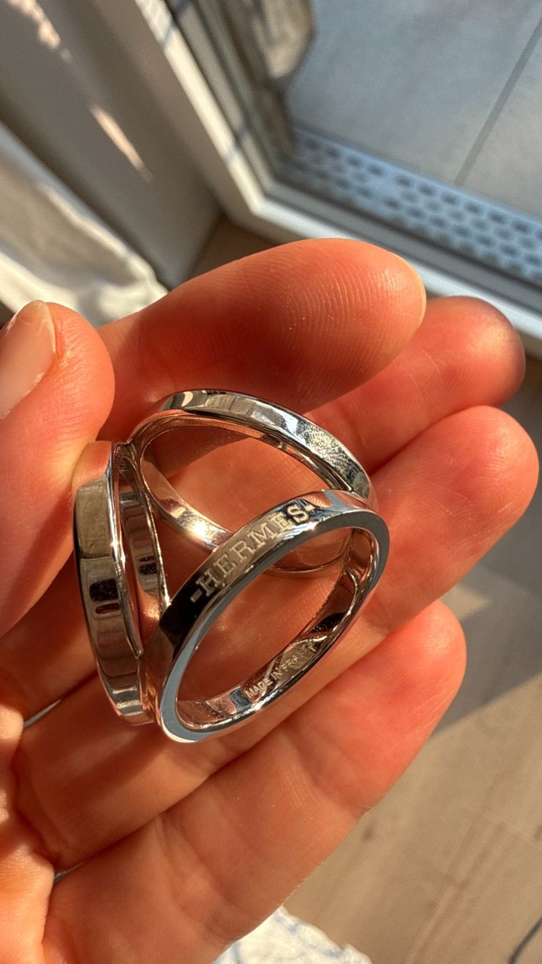 Hermès Foulards, Tücher & Schals: Hermes Scarf Trio 90 Ring Silver – Gebraucht aus Kilchberg ZH von selinaonadn 1