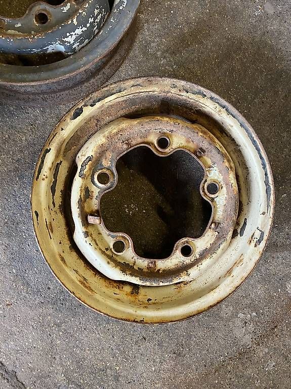 Cerchioni: jantes bus vw split 15x4.5 5x205 – Usato da Les Vieux-Prés venduto da PX132 2