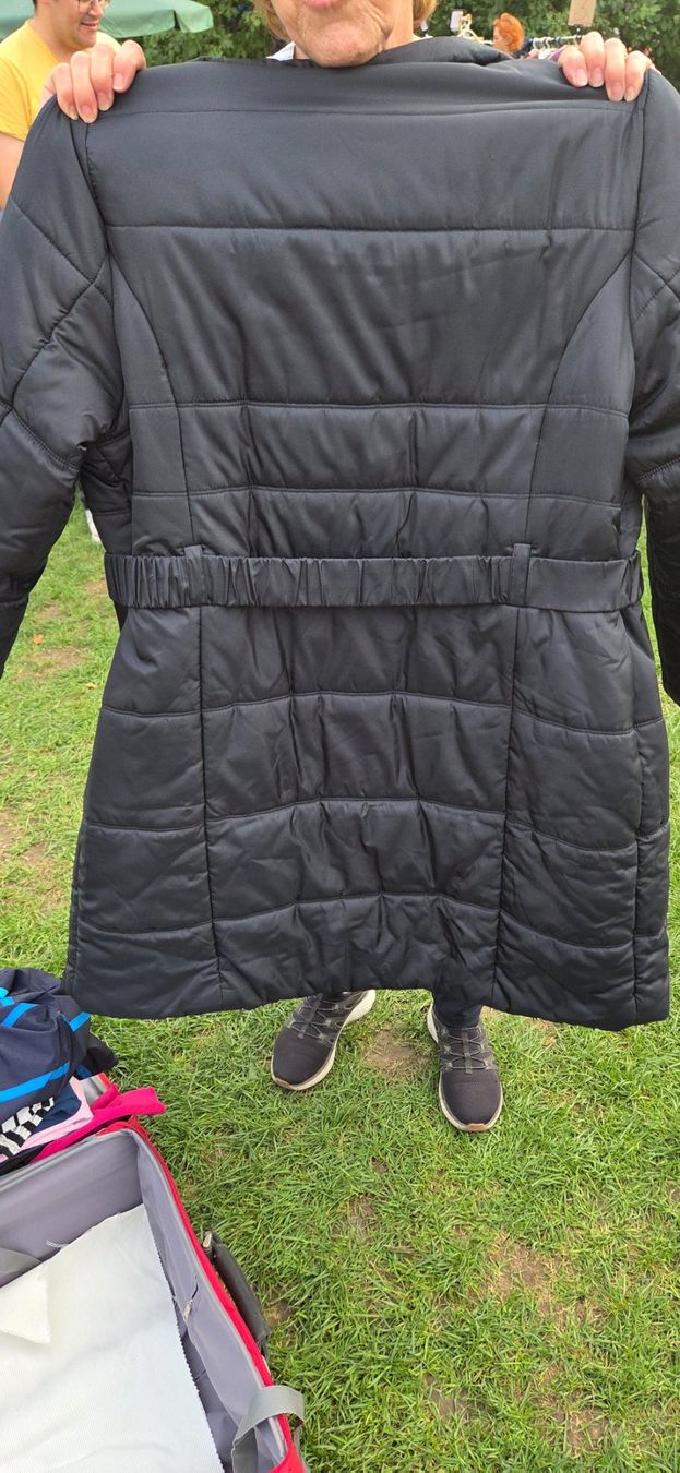 Cappotti: Black Winter Coat 46 – Usato da Zürich venduto da giu_tp6p 1