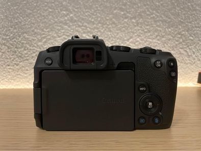 Canon Fotocamera: EOS RP Kit 24-100mm, 26.20 Mpx, Full frame – Nuovo (secondo la descrizione) da Obfelden venduto da  4
