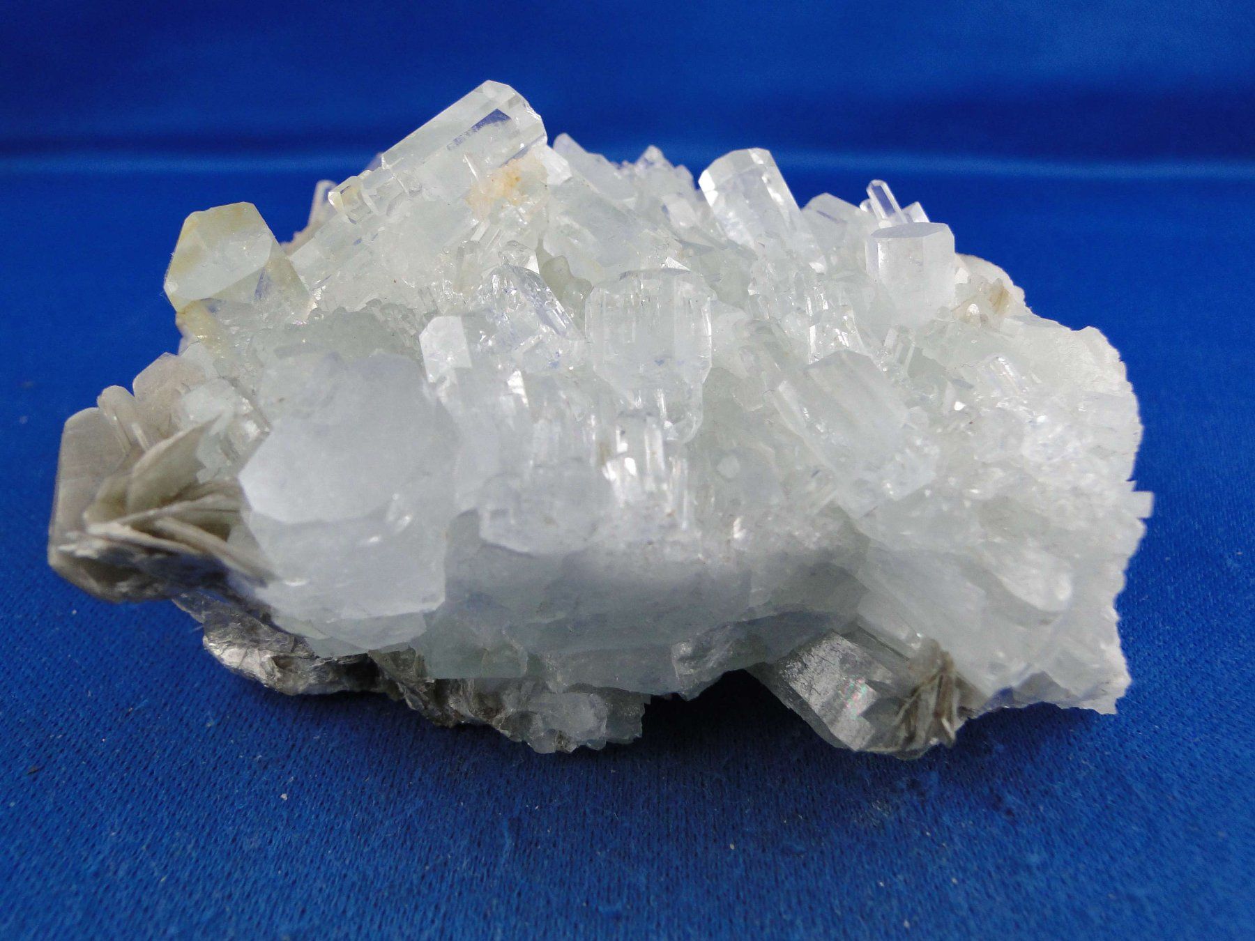 Minerali & Pietre curative: Aquamarin – Usato da Schinznach Bad venduto da Demerald 2