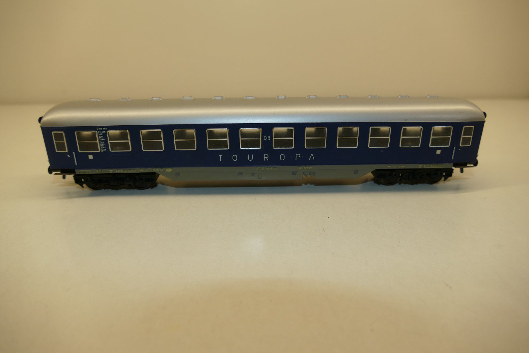 Fleischmann Modelleisenbahnen: Fleischmann H0: DB Personenwagen Touropa – Gebraucht aus Niederhasli von rail-duerst
