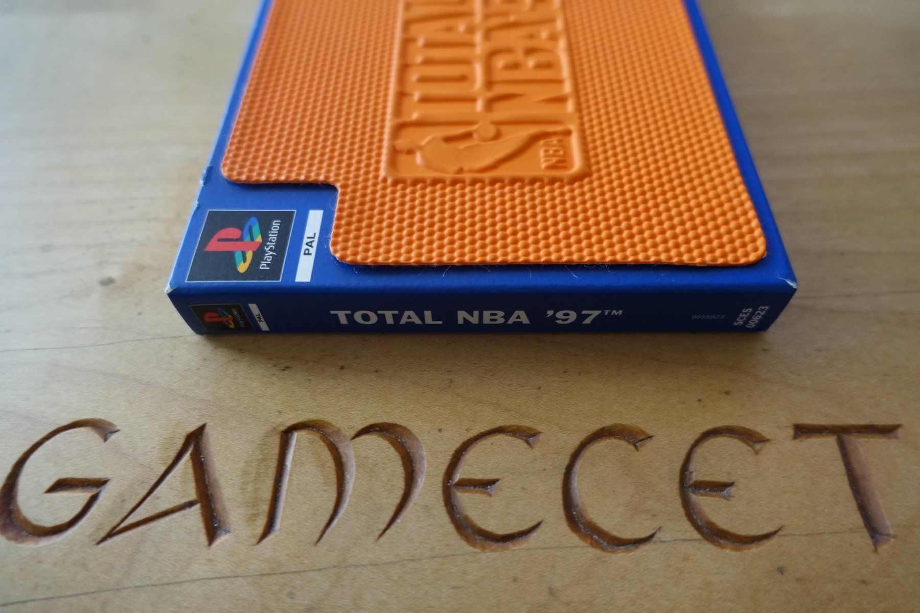 Sony Giochi: Total NBA '97 (Cardboard Case) – Usato da Steinach venduto da Gamecet 1