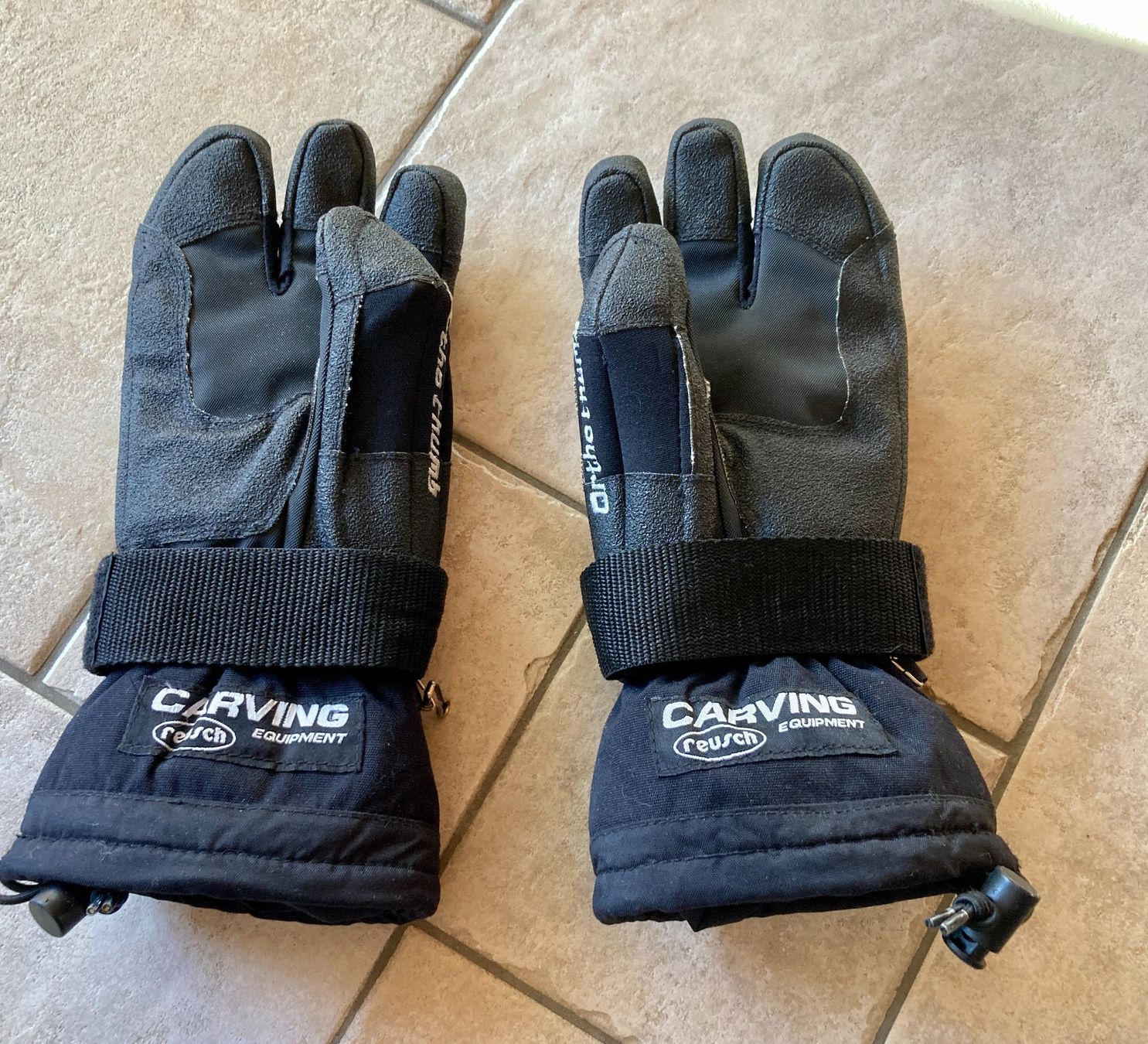 Guanti & manicotti: Reusch Skihandschuh Carving Equipment – Usato da Saas-Grund venduto da rau_tn8j 1