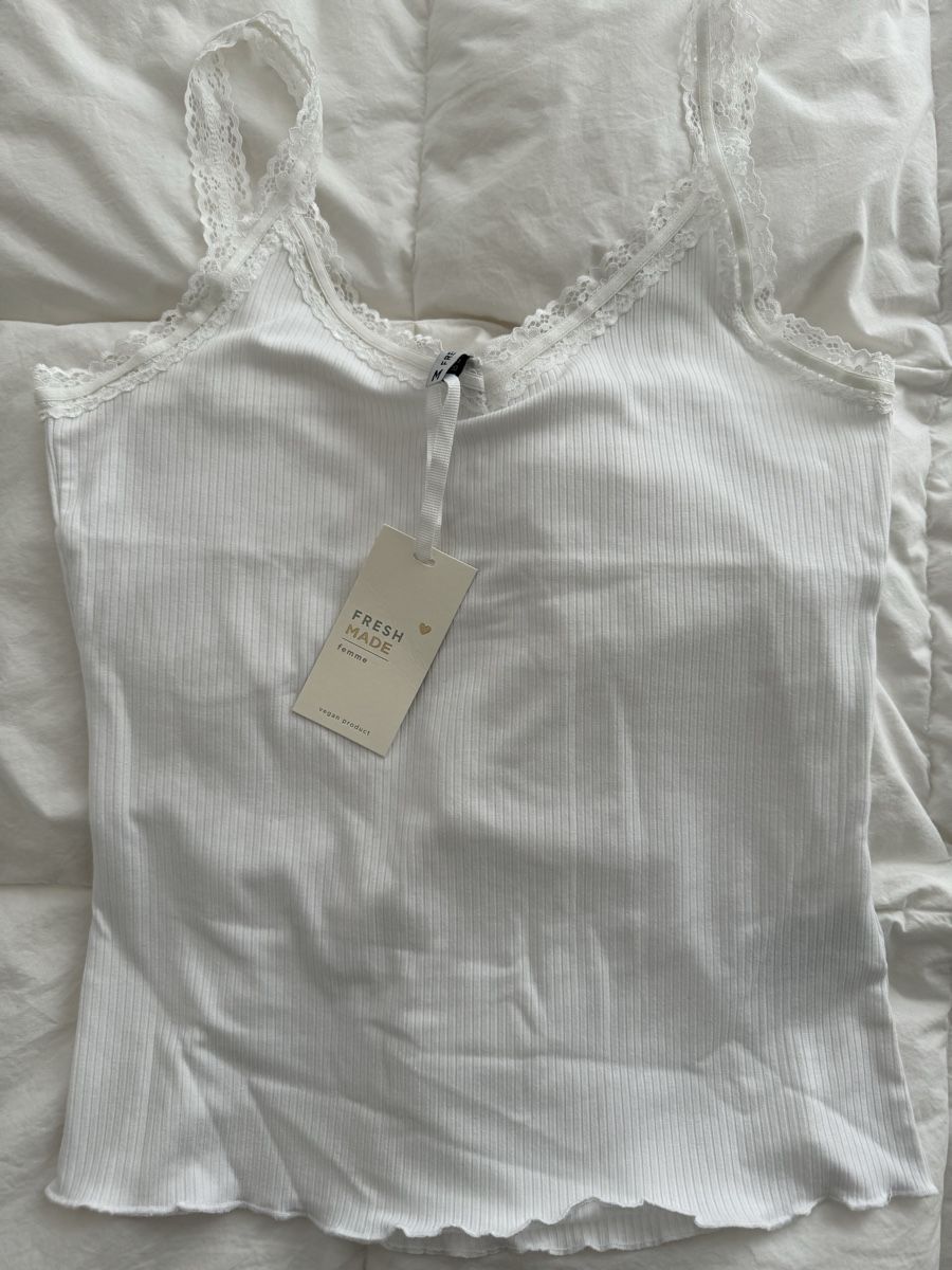 Top: White Lace Tank Tops – Nuovo e nell'imballaggio originale da Zürich venduto da Tanja_G88 3