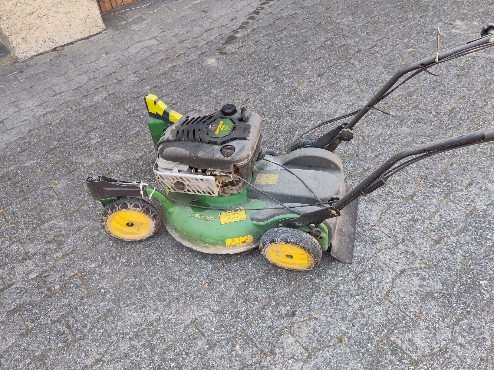 John Deere Tondeuses à gazon: Rasenmäher John deere – Défectueux à Fräschels par Kamefant 1