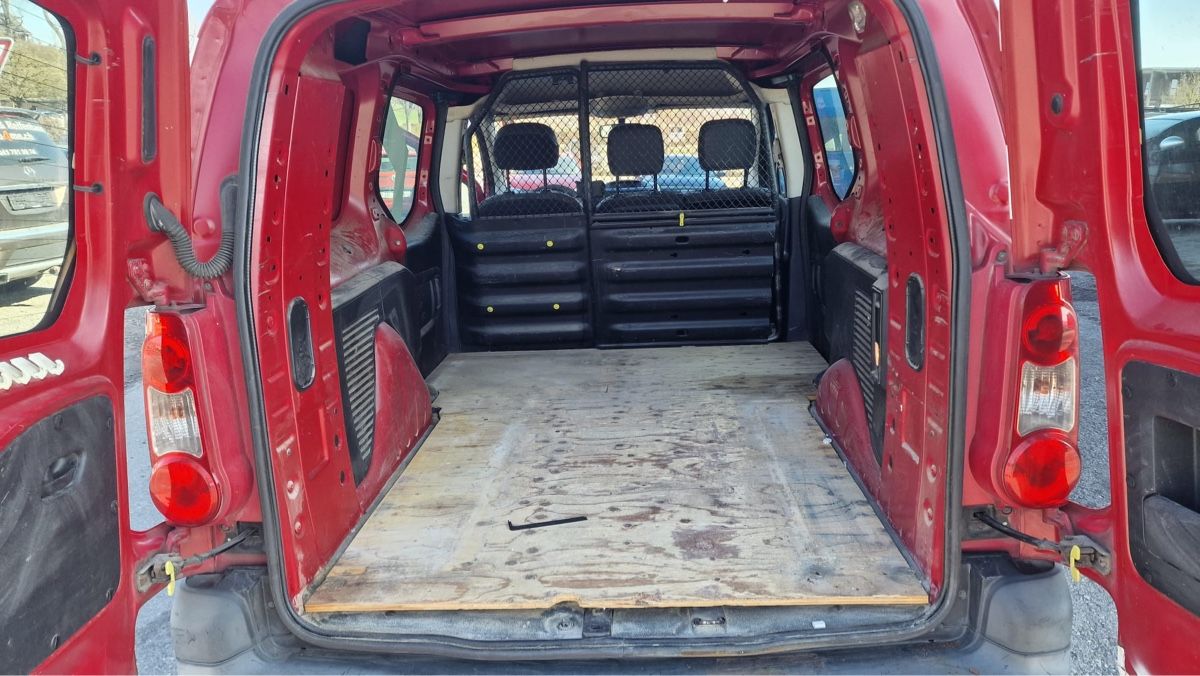 Citroën Automobili: Citroen Berlingo 1.6HDi – Usato da Immensee venduto da Finoli.ch 5
