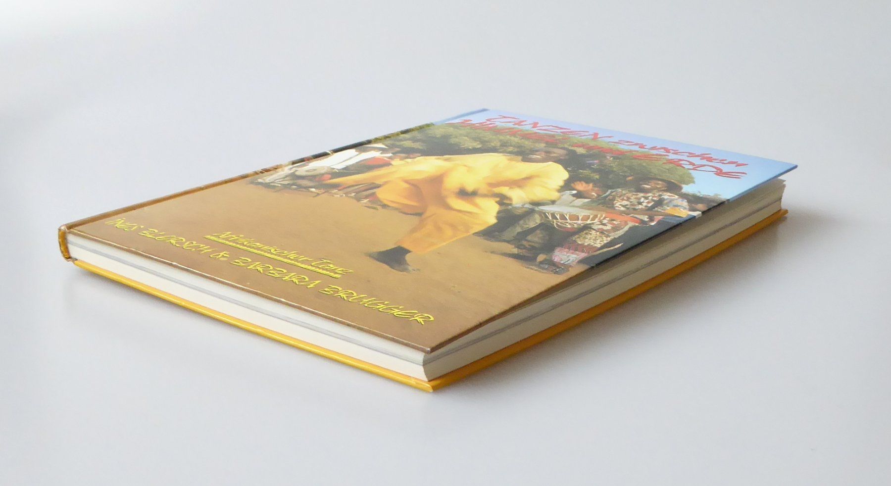 Bücher: Tanzen zwischen Himmel und Erde – Neu und originalverpackt aus Mauren von Yeelen 2